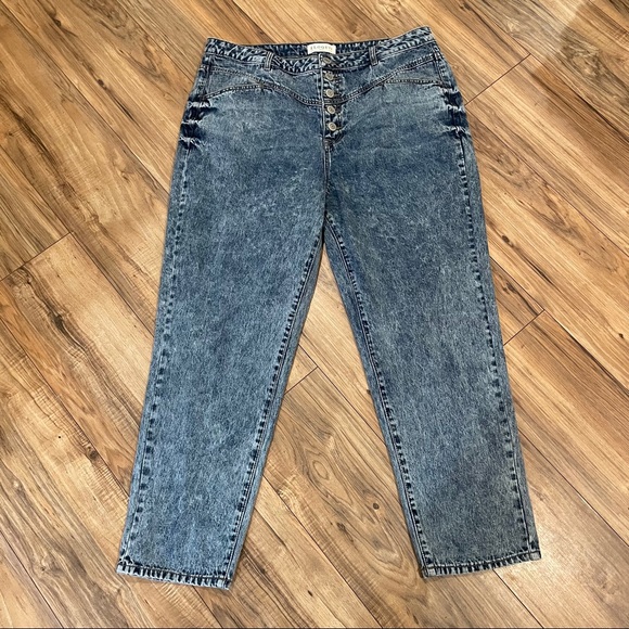 Eloquii Denim - Eloquii NWOT Mom jeans size 16 Acid wash